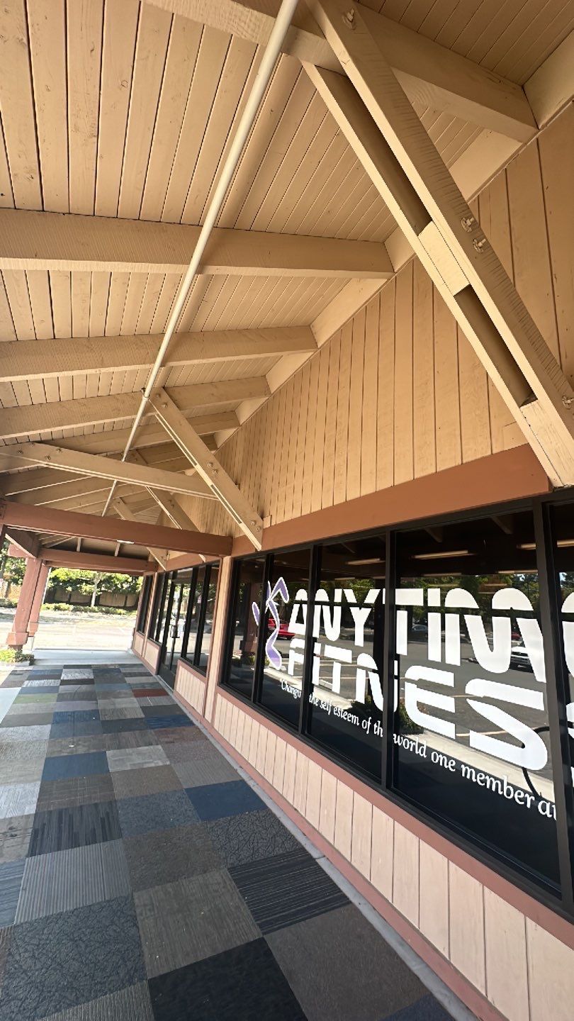 Retail restaurant and hospitality painting in the Bay Area by McCarthy Painting